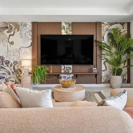 Evergreen Exclusive Apartment